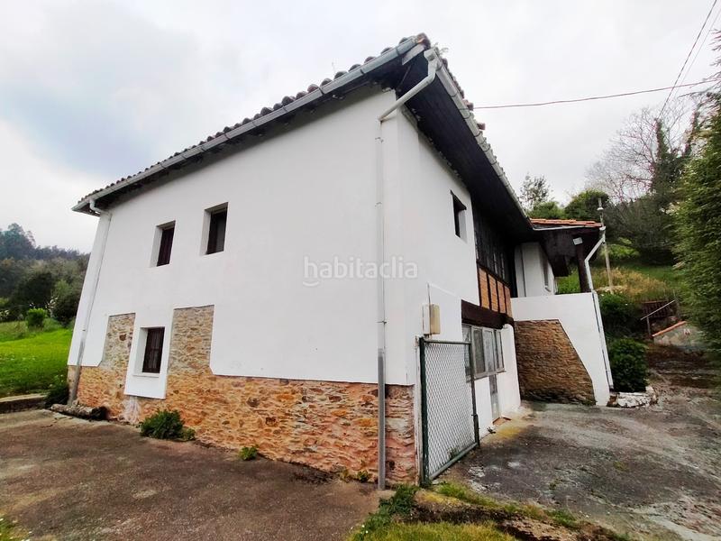 Foto 76da94fe-0797-4d37-8ec2-e4b7950b9346. Masia a Pravia