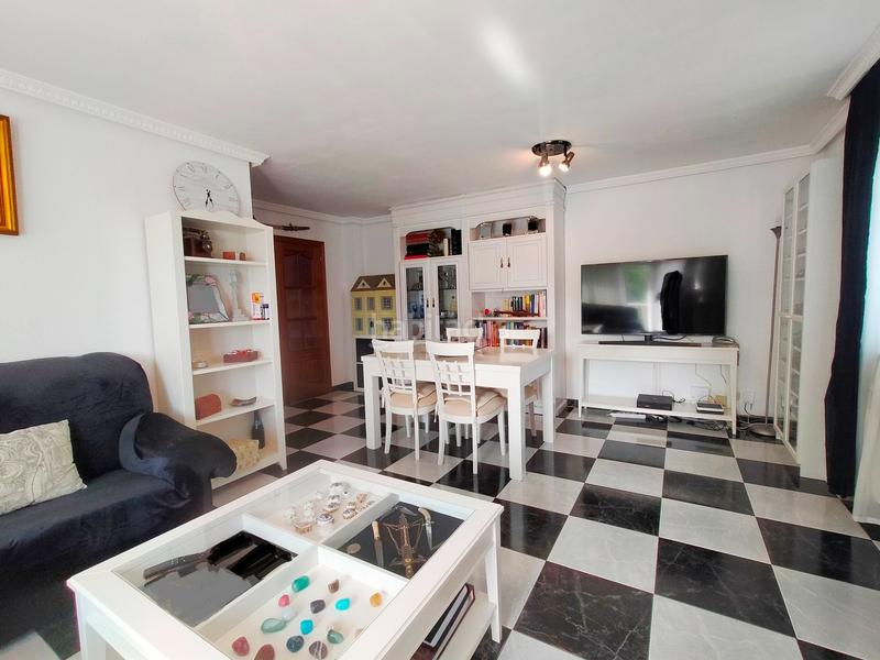 Foto 8faed72f-b406-4678-8661-704b6c3788e0. Casa con riscaldamento piscina in Soto del Barco