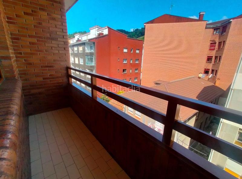 Foto 998581ea-3991-47e4-a1dd-2a3900a2ebc2. Appartamento con riscaldamento in Pravia