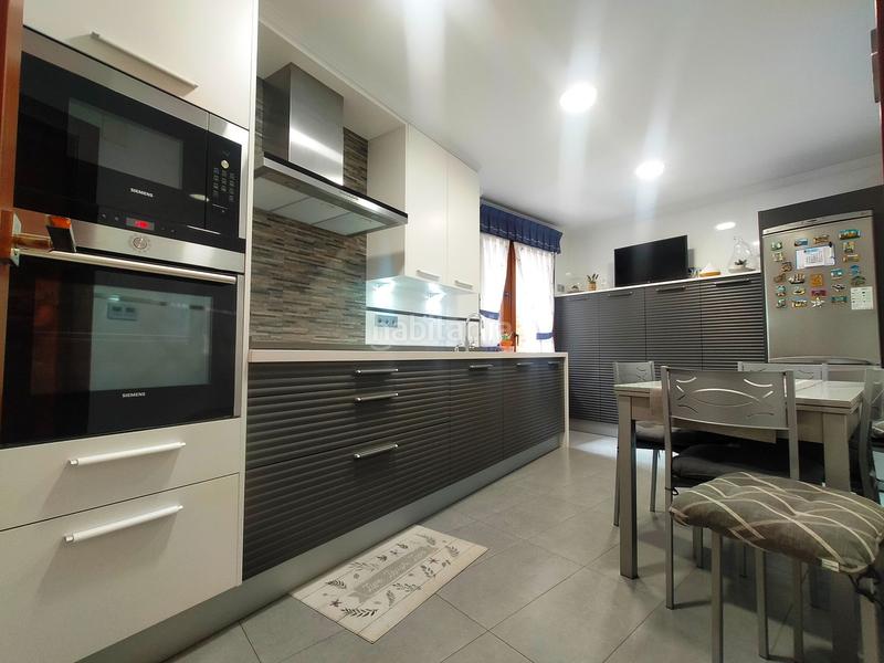 Foto ee6aadb8-3759-481d-bd6d-844f3efd7505. Appartamento con riscaldamento in Pravia
