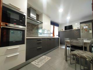 Appartamento en Pravia. Bonito piso en pravia, en excelentes condiciones, con terraza, a