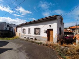 Masia a Pravia. Casa para reformar en un bonito y soleado pueblo a 5 minutos de
