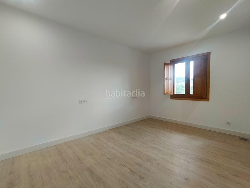 Foto f246efe2-8a3f-462e-97da-ddbfd6ab3658. Haus mit heizung in Cudillero