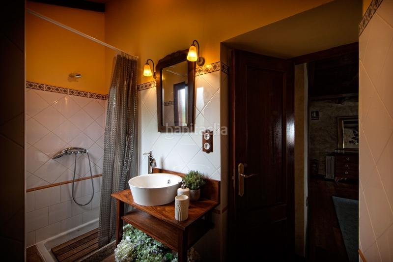 Foto cfb6c746-43ef-426c-874c-49ed9bcfd463. Casa adossada amb calefacció a Pravia