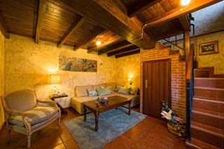 Reihenhaus in Pravia. Bonita casa adosada totalmente reformada  a 4 km de la playa en