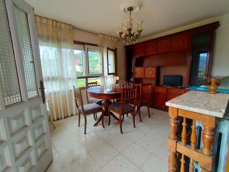 Foto ce0a7137-0b8f-455d-9192-9ab8e1434bd4. Casa amb calefacció a Pravia