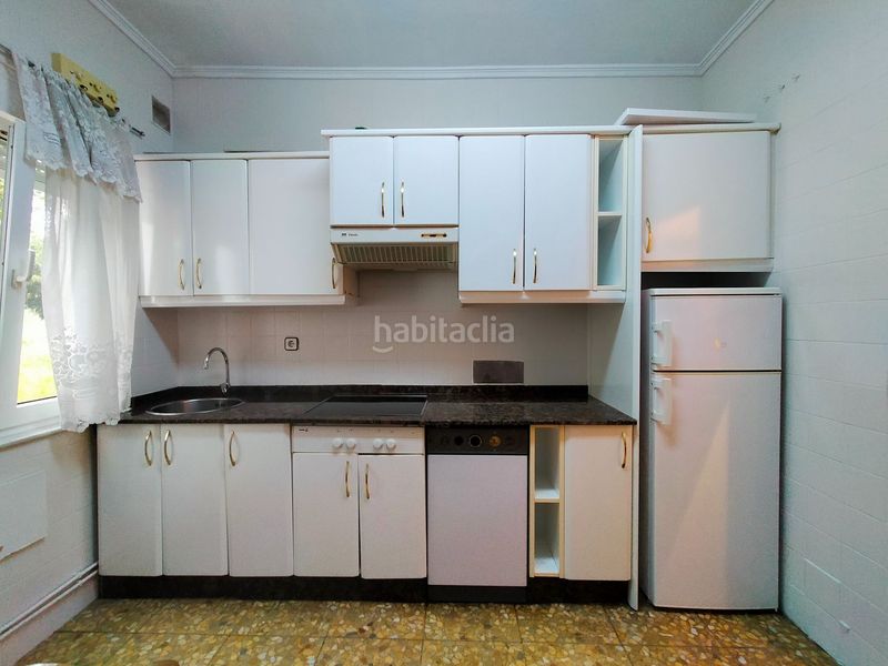 Foto e5b19bd2-fa6d-4523-9453-97e82c3acc1a. Pis amb calefacció a Pravia
