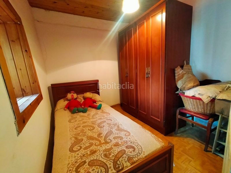 Foto ec2d51be-8523-4ae0-a07b-b2613a2d6eda. Masia a Pravia