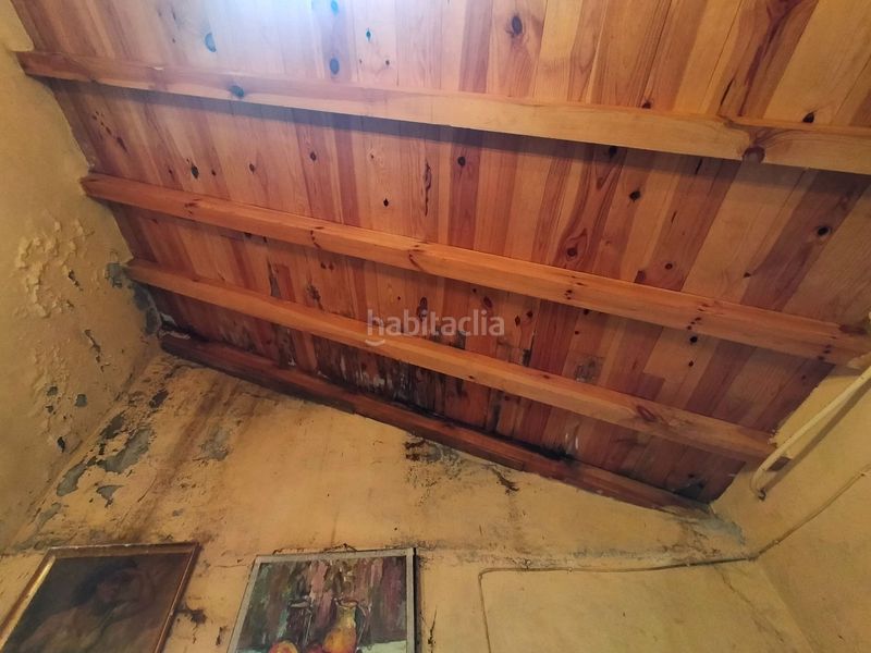 Foto f4ce21a0-c3fb-40d5-aeea-7de2cb840bd0. Masia a Pravia