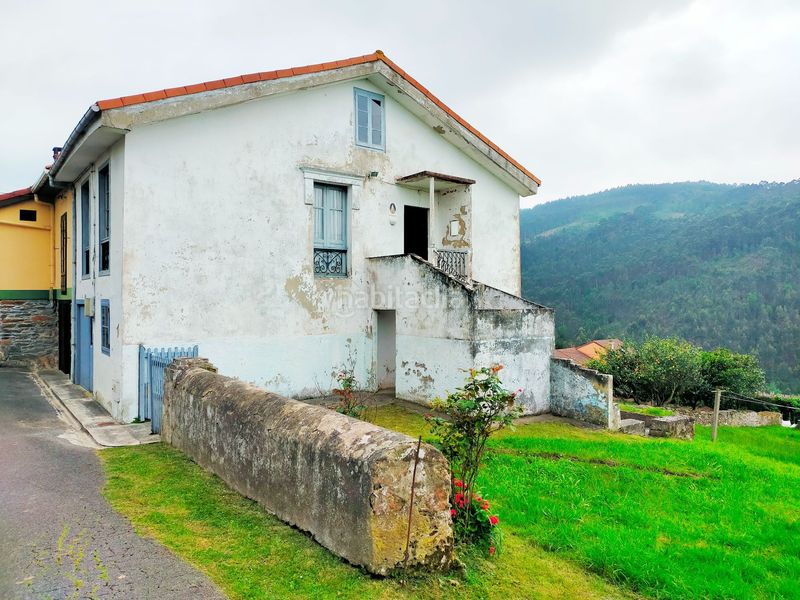 Foto fcb61f18-c6da-4c30-9a85-36e5a476dd10. Casa a Pravia