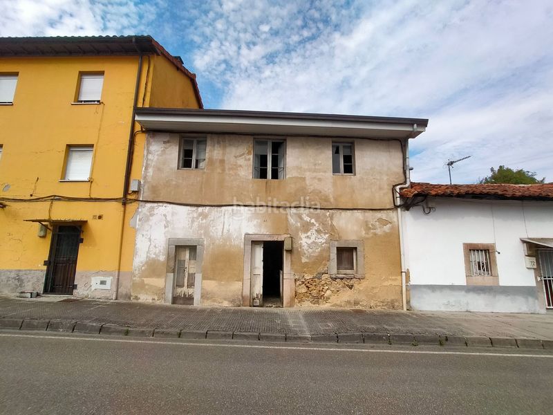 Foto 4f560951-b94b-493b-9a39-7346a4f98a2e. Casa adossada a Pravia