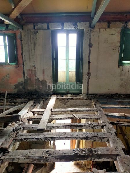 Foto d2db7796-114b-4ea9-a751-11928834adb4. Casa adossada a Pravia