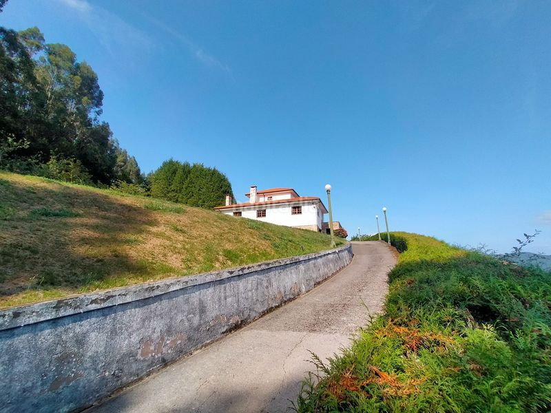 Foto 174a83d9-cec5-4a4e-b2b4-9305482e5c52. Casa amb calefacció a Pravia