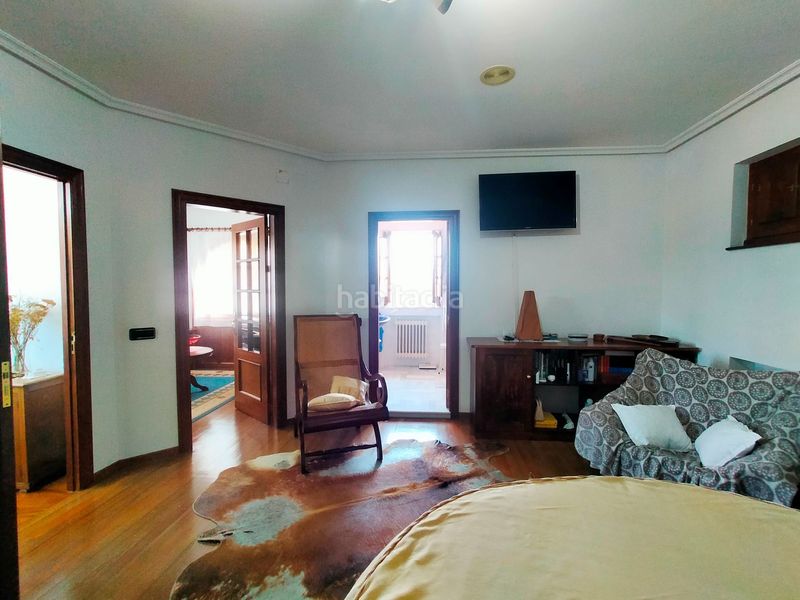 Foto 83a3bd42-5e1a-4c0d-bf96-18cd0e97bd80. Casa amb calefacció a Pravia