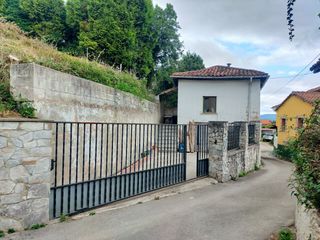 Masia a Pravia. Casa de pueblo en villarigan, pravia