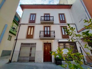 House in Pravia. Preciosa casa en venta en el centro històrico de pravia, asturia