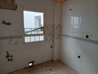 Pis a Avenida pío xii 110. Piso ocupado. venta directa de particular