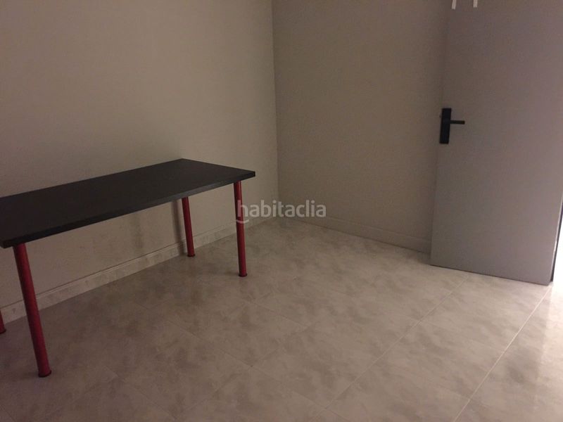 Foto 611cd7ad-29dc-4c52-bf8f-86e576b9fcc1. Office space in carrer calçada de tapís 40 in Eixample-Horta Capallera Figueres
