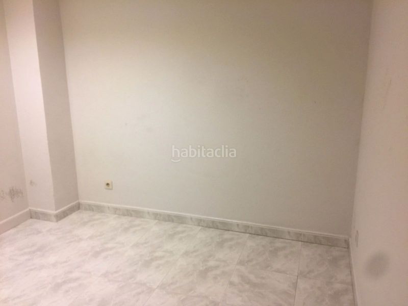Foto e95e4b02-f054-4fb4-b22d-404348347529. Office space in carrer calçada de tapís 40 in Eixample-Horta Capallera Figueres