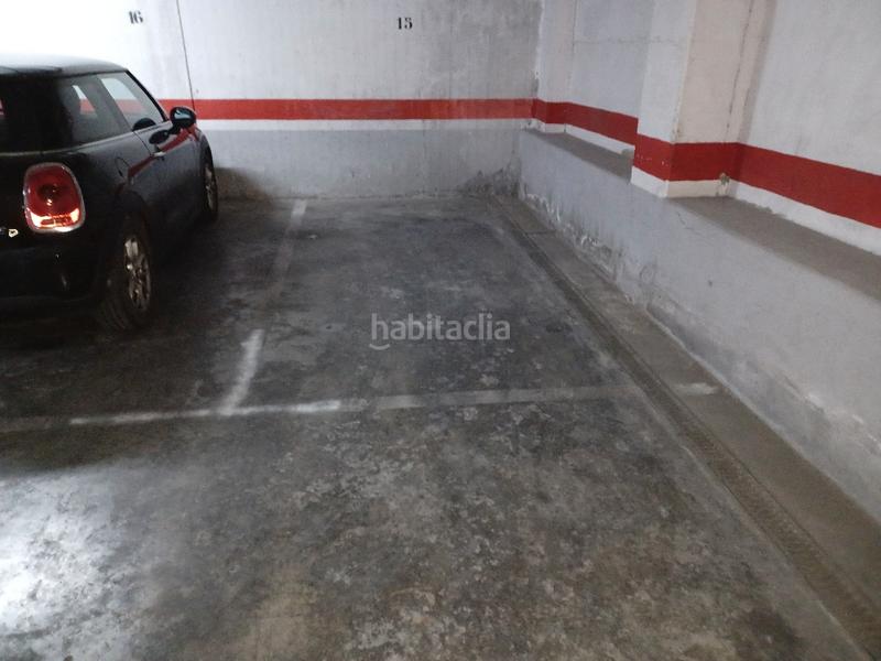 Foto 536424ea-127c-459d-ac96-9d7e5ebcb8f3. Posto auto in Centre Figueres