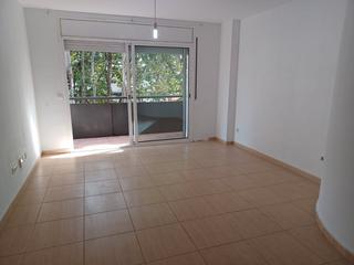 Appartement à Creu de la Mà. Piso con parking incluido en el precio