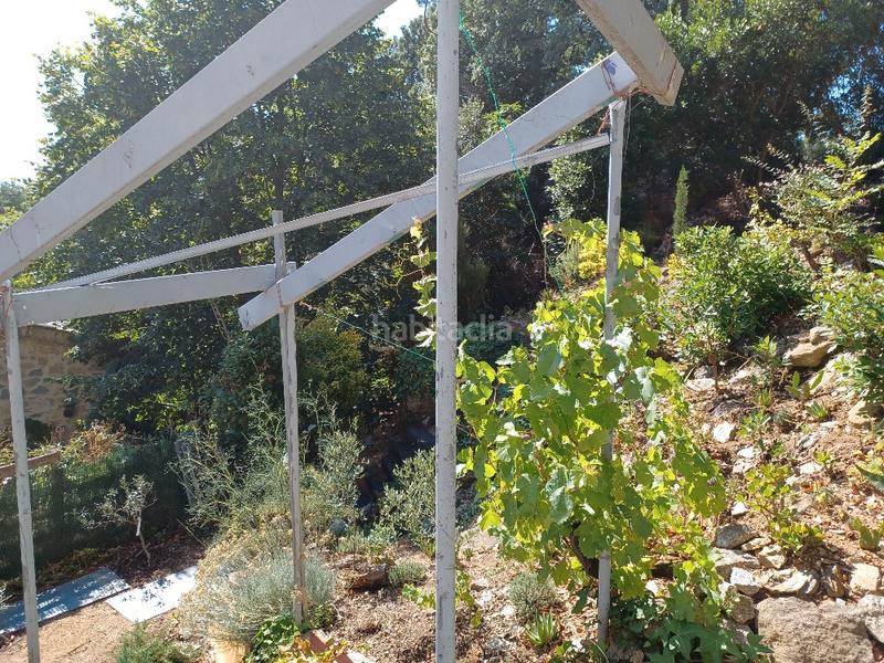 Foto c497cecc-370b-4bd3-b4eb-340057c2a64e. Xalet amb xemeneia calefacció aparcament a Maçanet de Cabrenys