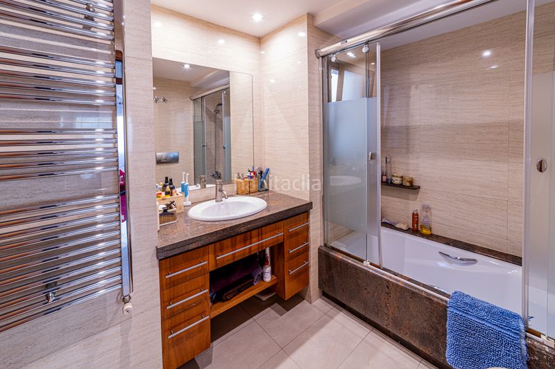 Foto 7a2760de-cfea-45fc-a053-71d592d59567. Casa adossada amb calefacció aparcament a Poble Nou-Olivar Gran Figueres