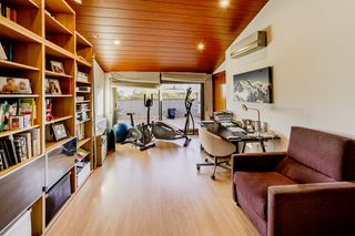 Casa adossada a Poble Nou-Olivar Gran. Casa reformada ideal para familias con hijos