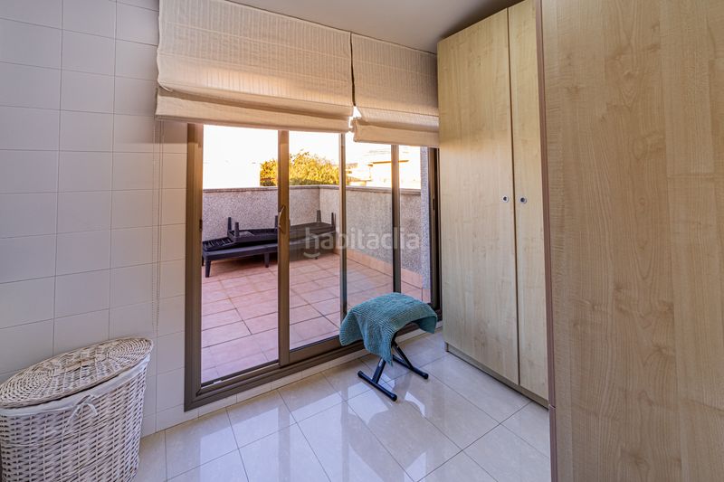 Foto d48651f9-95c4-485b-b0b0-1e698ae8a7b0. Casa adossada amb calefacció aparcament a Poble Nou-Olivar Gran Figueres