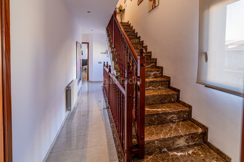 Foto fe46e9c9-6307-4c97-bae0-40567f50d162. Casa adossada amb calefacció aparcament a Poble Nou-Olivar Gran Figueres