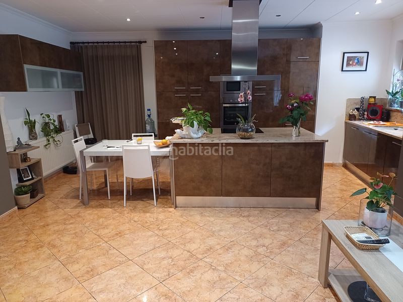 Foto 77edb6f9-b1ca-4327-a3f3-e99ff06190a5. Casa amb xemeneia calefacció aparcament a Sant Climent Sescebes