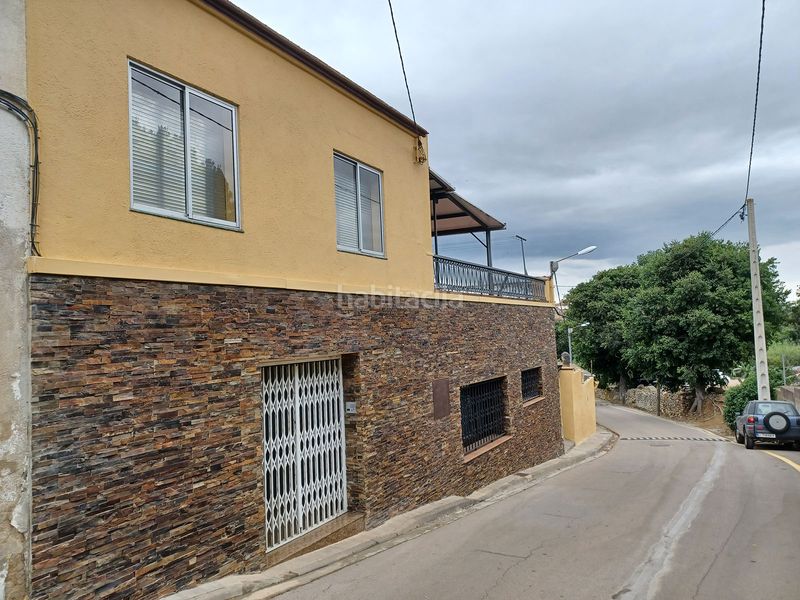Foto aa65d25a-e7da-477b-a20c-f280bace617a. Casa amb xemeneia calefacció aparcament a Sant Climent Sescebes