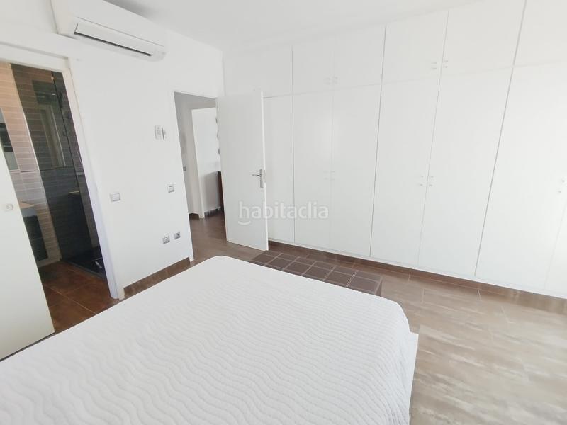 Foto f18d6b09-f548-47cd-8694-65b233b7a092. Casa adosada vivienda muy exclusiva en el paseo maritimo. en Sant Carles de la Ràpita