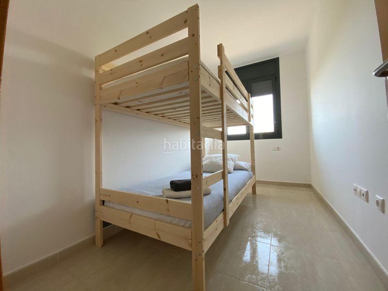 Foto 74a14bf9-ef79-4740-8e99-ca00cefa957c. Àtic amb calefacció aparcament piscina a Nord La Ràpita