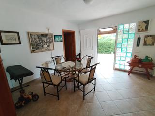 Chalet in Calle alemania 7. Chalet con parcela cerca de la poblacin.