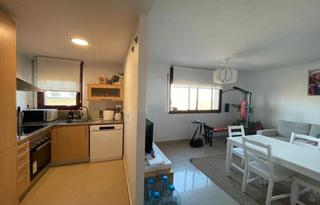 Apartament  Carrer del camp. Apartamento cerca del puerto deportivo.