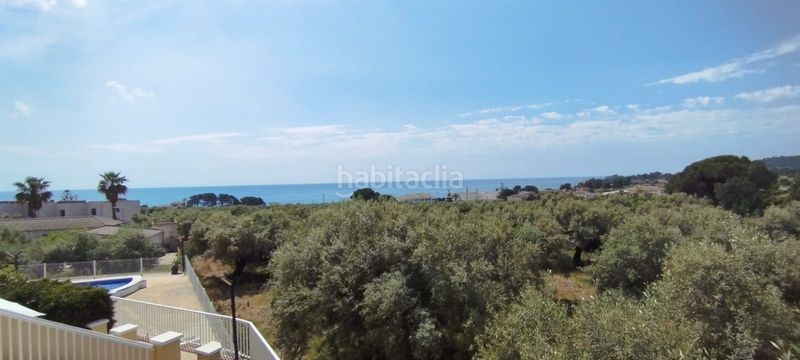 Foto 1bd36721-872b-4e99-bf21-cea98311aca7. Casa adossada amb aparcament piscina a Alcanar