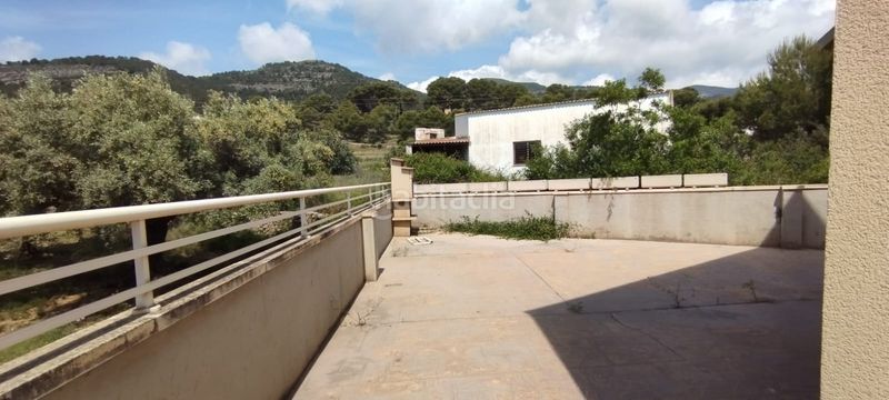 Foto 1d816346-1184-4899-bb74-adbcfb5b8eae. Casa adossada amb aparcament piscina a Alcanar