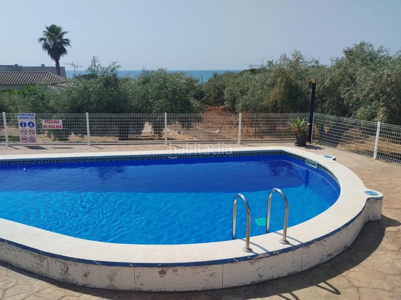 Foto 5212952c-8ac3-4cb1-a11b-e6a87c910e57. Casa adossada amb aparcament piscina a Alcanar