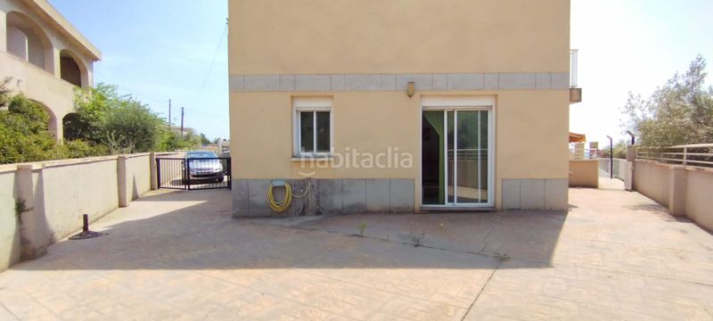 Foto 972c1656-6010-48d9-a9f4-cf3947022cf7. Casa adossada amb aparcament piscina a Alcanar