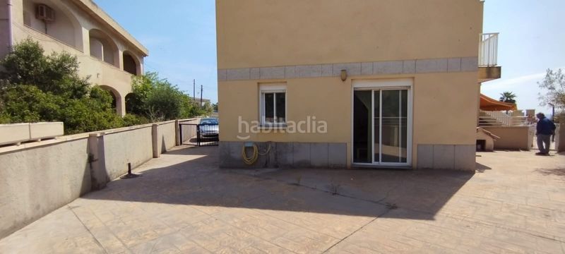 Foto 9936149a-cc9d-418a-9d60-ce6633913d0a. Casa adossada amb aparcament piscina a Alcanar