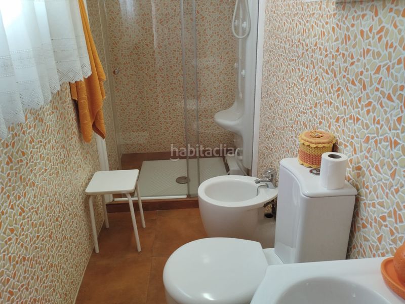 Foto e4189fe2-9a05-43e6-998c-f6eb230a251f. Casa amb xemeneia calefacció aparcament a Centre La Ràpita