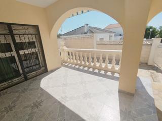 Chalet  Carrer martinenca d. Chalet a 200 metros del mar.
