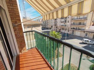 Appartement  Avinguda del doctor ferran. Apartamento todo equipado.