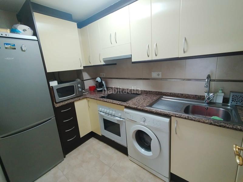 Foto d9a2d607-d091-41fa-8518-e7a46b9033d3. Piso tres dormitorios y dos baños. en Avinguda Catalunya La Ràpita