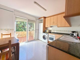 Casa adosada  Carrer odisseu. A pocos pasos del mar.