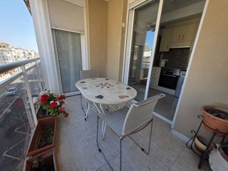 Pis  Carrer sant isidre. Muy centrico con tres dormitorios.