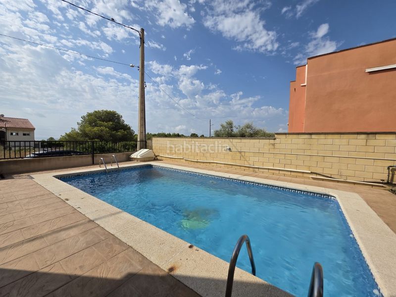 Foto b9c46250-4cae-44ec-9811-ce453a8562b1. Duplex con parcheggio piscina in Alcanar
