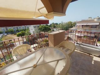 Penthouse  Avinguda dels països catalans. Exclusivo ático con gran terraza.