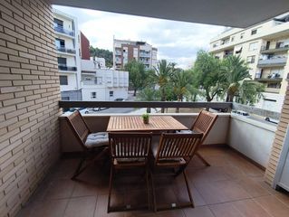 Appartement  Avinguda dels esports. Apartamento en el centro